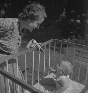 A long time ago./ Photo Biblioarchives Canada