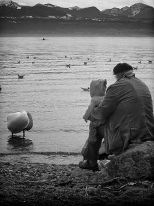 Grand-père et petite-fille./ Photo Dirty S.