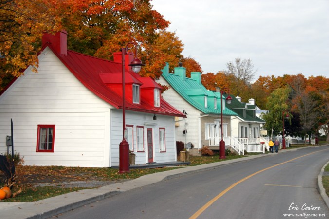Maisons sur l'ïle d'Orléans./ Photo Eric Couture