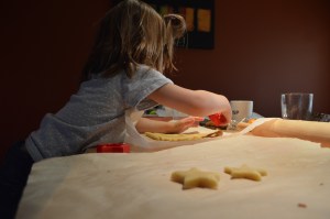 Confection des biscuits./ Photo DR Lexie Swing